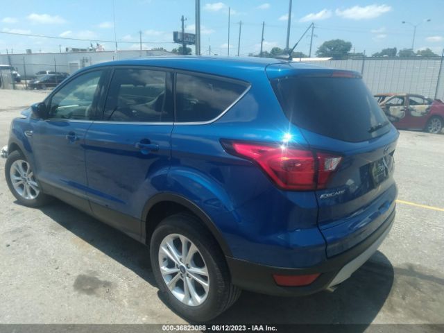 1FMCU0GD0KUA52603 Ford ESCAPE SE