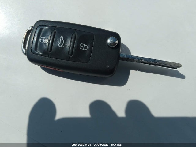 3VWD17AJ5EM406680 Volkswagen Jetta Sedan Se