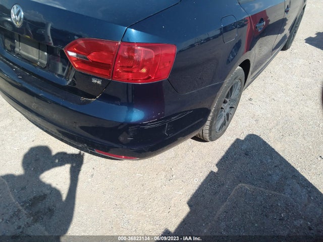 3VWD17AJ5EM406680 Volkswagen Jetta Sedan Se