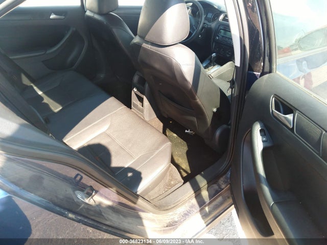 3VWD17AJ5EM406680 Volkswagen Jetta Sedan Se