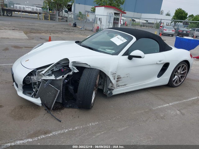 2014 Porsche Boxster, VIN: WP0CA2A88ES121722