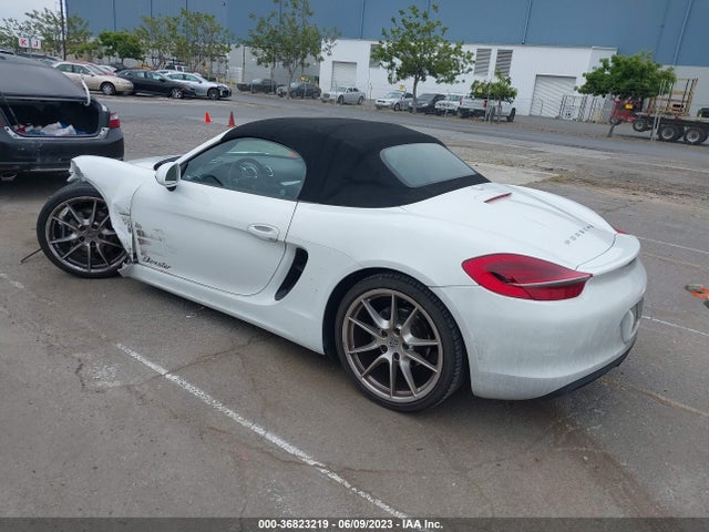 2014 Porsche Boxster, VIN: WP0CA2A88ES121722