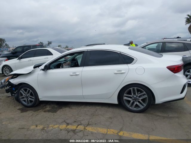 3KPF54AD5ME388232 KIA FORTE EX