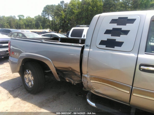 2003 CHEVROLET SILVERADO 1500 LS VIN: 1GCEK19T03E214707