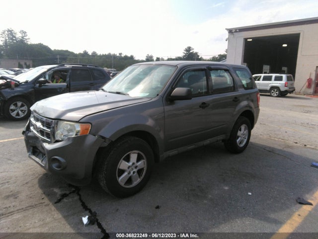 2010 FORD ESCAPE XLS VIN: 1FMCU9C76AKD08922