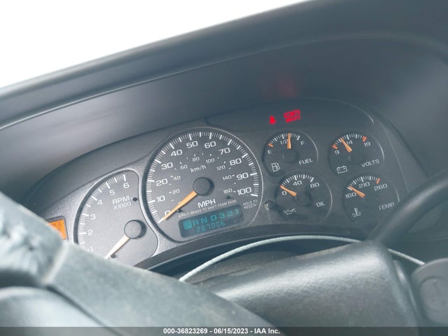 2002 CHEVROLET SILVERADO 1500 LS VIN: 2GCEK19T721400213
