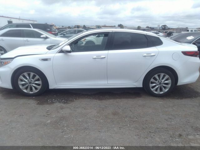 5XXGT4L39JG236374 KIA Optima S