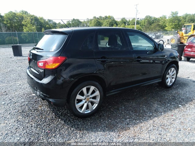 4A4AP3AUXEE002697 Mitsubishi Outlander Sport Es