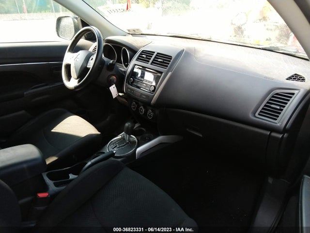 4A4AP3AUXEE002697 Mitsubishi Outlander Sport Es