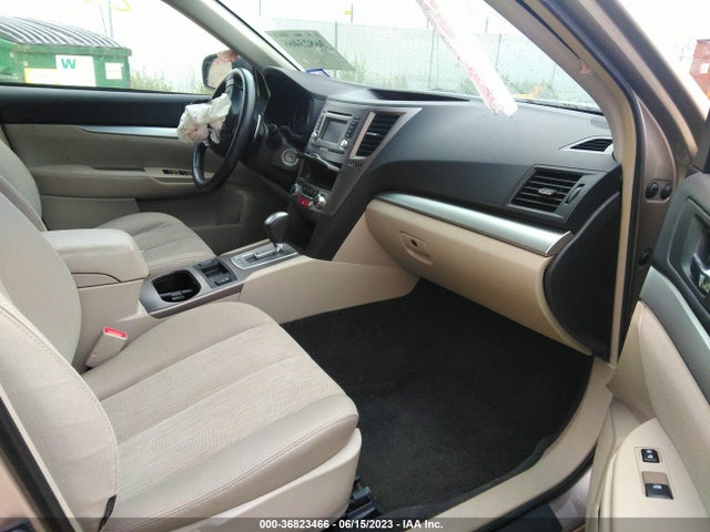 4S4BRCCC2E3241002 Subaru Outback 2.5i Premium