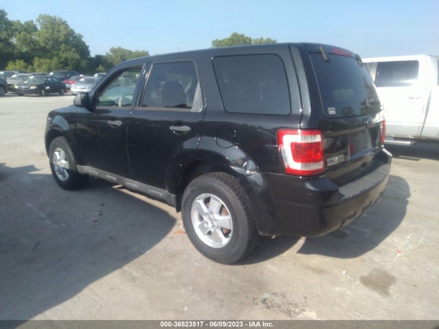 2011 FORD ESCAPE XLS VIN: 1FMCU9C7XBKA39499