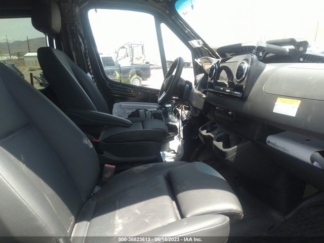 W1Z4EFVY3NP511065 Mercedes-Benz Sprinter 2500 Standard Roof V6