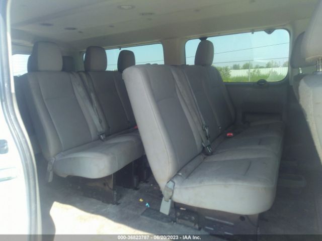 5BZAF0AA1FN852492 Nissan Nvp S