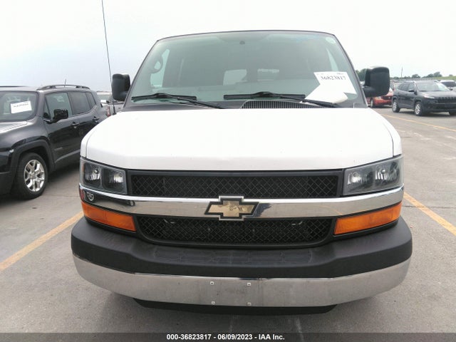 Chevrolet Express Passenger Ls 2014 1GAZGZFG4E1209859 Image 4