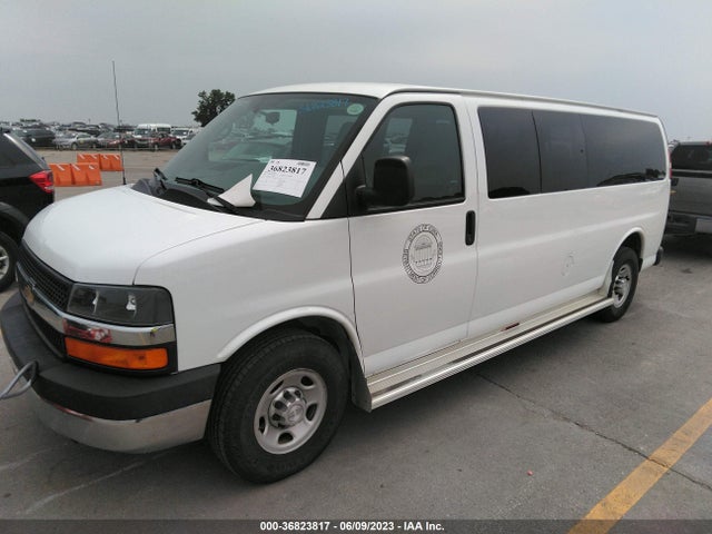 Chevrolet Express Passenger Ls 2014 1GAZGZFG4E1209859 Image 2