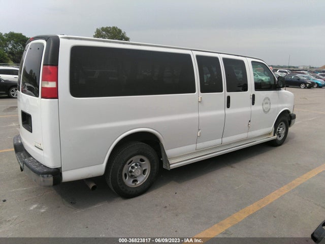 Chevrolet Express Passenger Ls 2014 1GAZGZFG4E1209859 Image 10