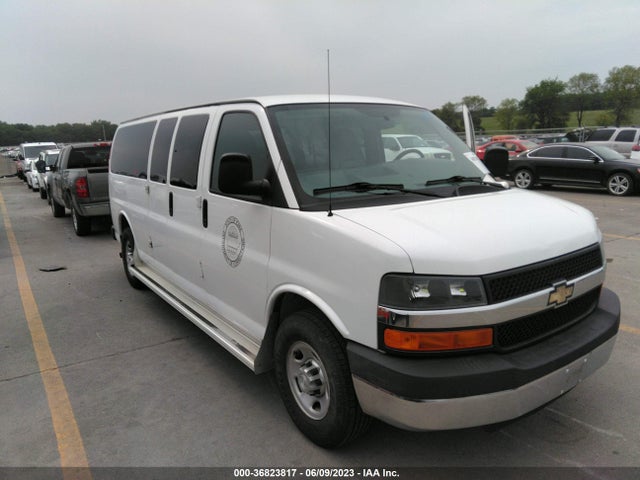 Chevrolet Express Passenger Ls 2014 1GAZGZFG4E1209859 Image 12