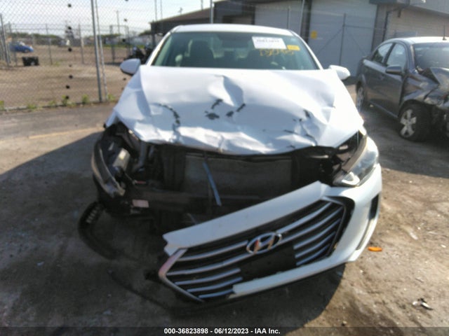 Hyundai ELANTRA SE 2017 5NPD84LFXHH052185 Image 4