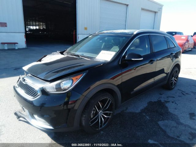 KNDCC3LC6H5038763 KIA NIRO EX