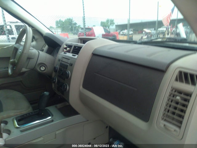 2008 FORD ESCAPE XLT VIN: 1FMCU93118KA71987