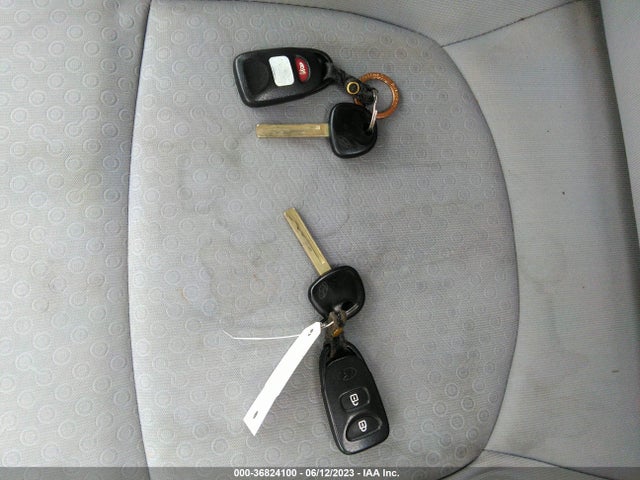 2013 HYUNDAI ACCENT SE VIN: KMHCU5AEXDU104577