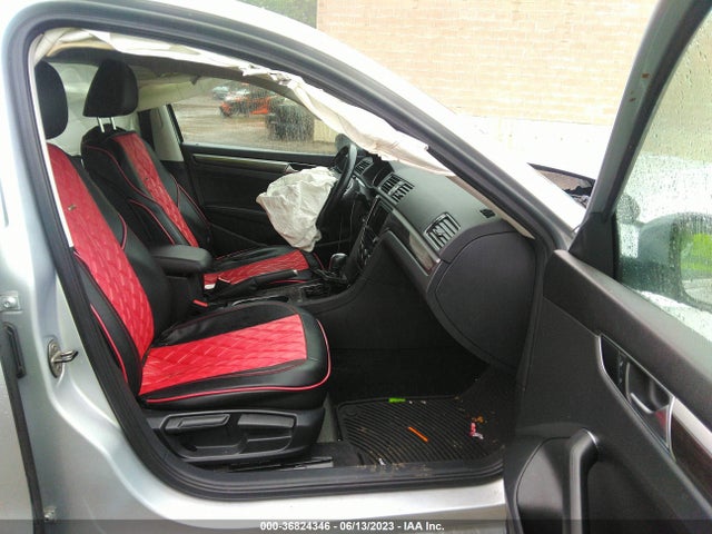 1VWBT7A32GC051412 Volkswagen Passat 1.8t Se