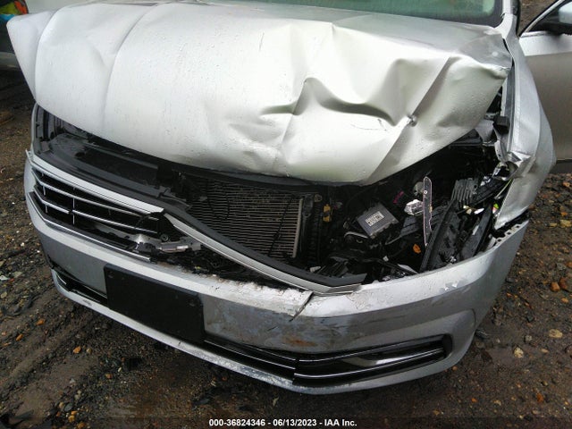 1VWBT7A32GC051412 Volkswagen Passat 1.8t Se