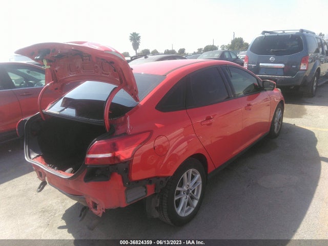 Ford FOCUS SE 2017 1FADP3F20HL304386 Image 4