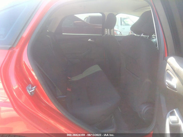 Ford FOCUS SE 2017 1FADP3F20HL304386 Image 8