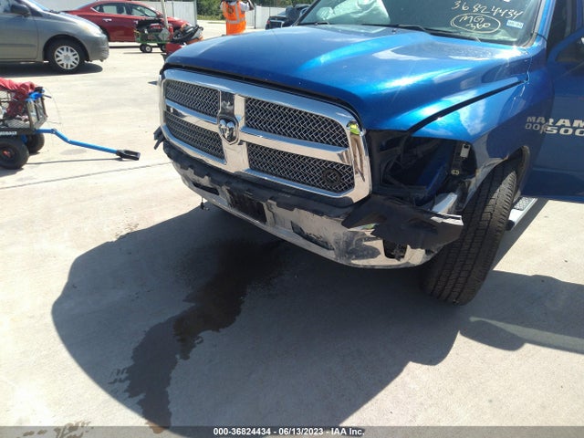 1C6RR6LT5JS193278 RAM 1500 Lone Star Silver