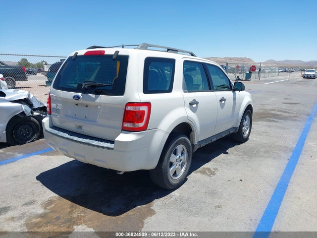 2010 FORD ESCAPE XLS VIN: 1FMCU0C74AKC83305