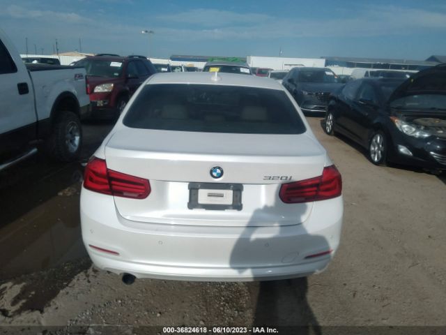 WBA8E1G51GNT33751 BMW 3 Series 320i