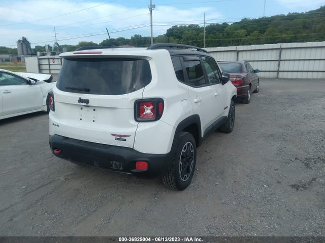 ZACCJBCTXFPB79680 Jeep Renegade Trailhawk