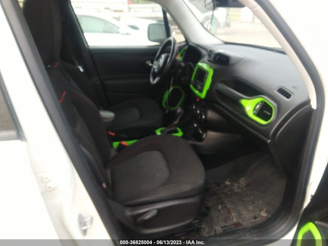 ZACCJBCTXFPB79680 Jeep Renegade Trailhawk