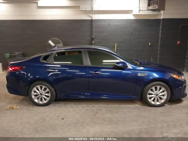 5XXGT4L38JG217587 KIA Optima S