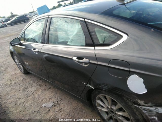 3FA6P0PU2JR205096 Ford Fusion Energi Se
