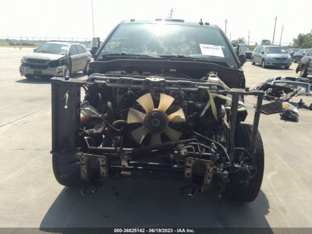 1GT12UEG8HF105549 GMC Sierra 2500hd Denali