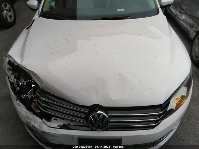 1VWBT7A30FC071186 Volkswagen Passat 1.8t Se W/sunroof & Nav