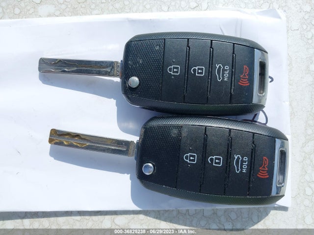 KIA Optima Lx 2015 KNAGM4A71F5646176 Image 3