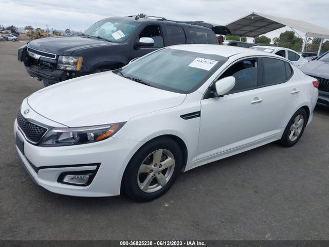 KIA Optima Lx 2015 KNAGM4A71F5646176 Image 2