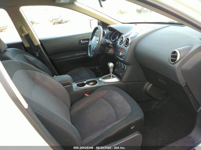 2013 NISSAN ROGUE S VIN: JN8AS5MV2DW112176