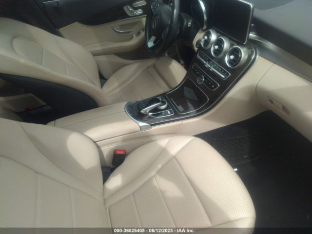 55SWF4JB6GU167005 Mercedes-Benz C-class C 300