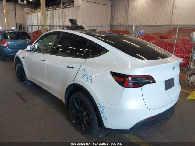 7SAYGDEE0PF623840 Tesla Model Y Long Range