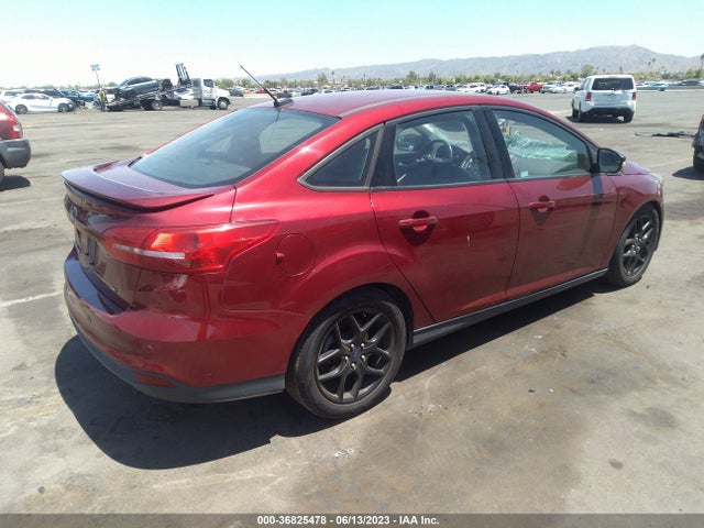Ford FOCUS SE 2016 1FADP3F26GL247075 Image 10