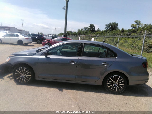 3VWD17AJ4GM326886 Volkswagen Jetta Sedan 1.8t Sport