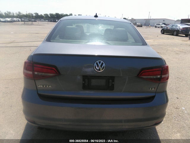 3VWD17AJ4GM326886 Volkswagen Jetta Sedan 1.8t Sport