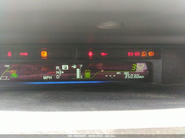 Toyota Prius V Two/three/five 2014 JTDZN3EU5E3336691 Image 16