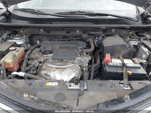 Toyota RAV4 LE 2018 JTMZFREV6JJ192437 Image 15