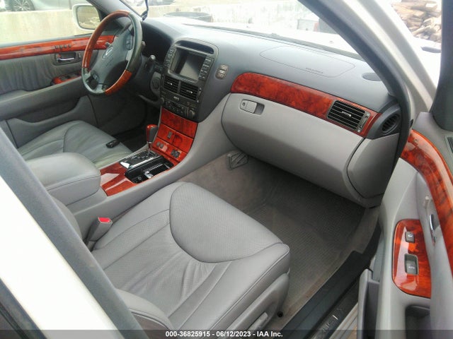 2004 LEXUS LS 430 VIN: JTHBN36FX40161824
