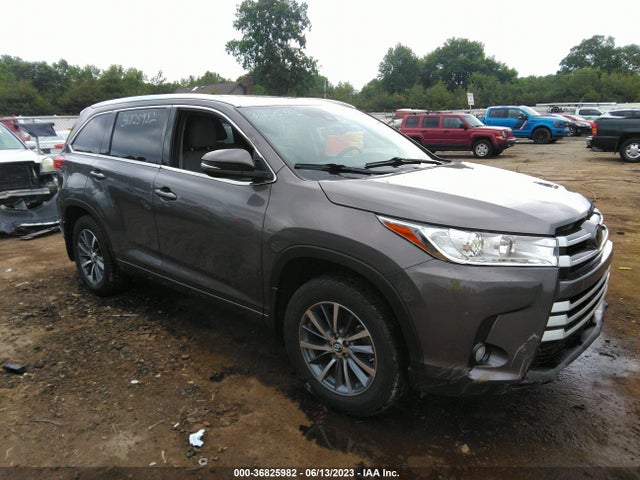 2017 5TDJZRFH5HS447072 main image
